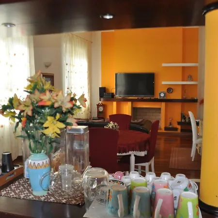 Shardana Holidays Bed & Breakfast *